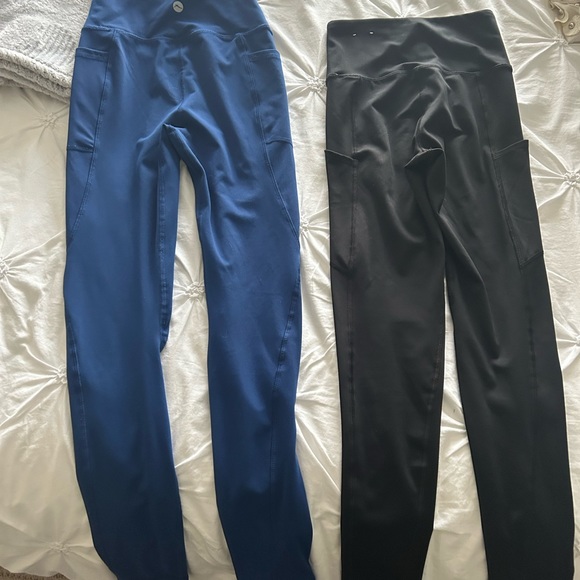 XS legging. American Eagle (black pair). Simon’s (blue pair). - Picture 2 of 7